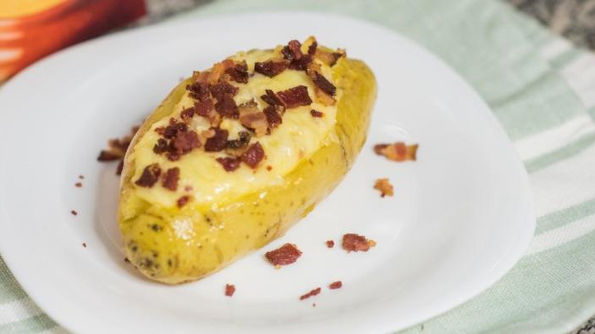 Batata argentina com bacon e queijo