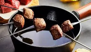 Receita de Fondue de carne ao vinho Receita de Fondue de carne ao vinho