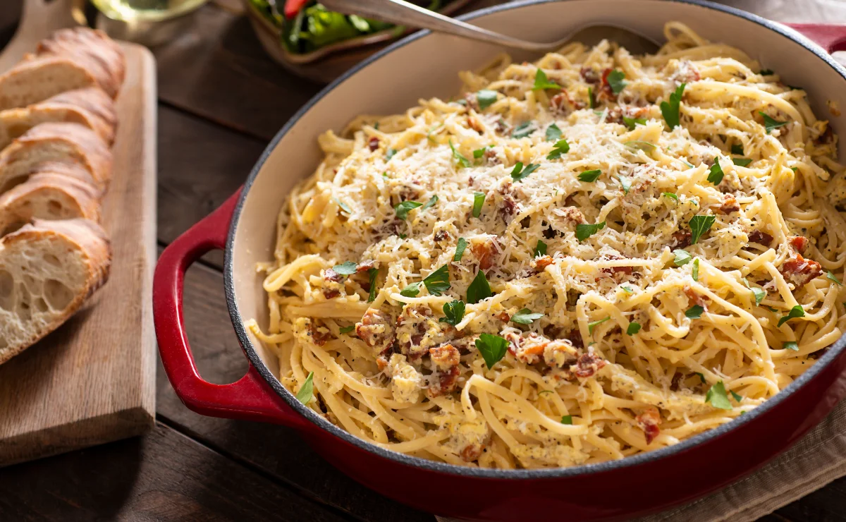 Macarrão à carbonara Macarrão à carbonara