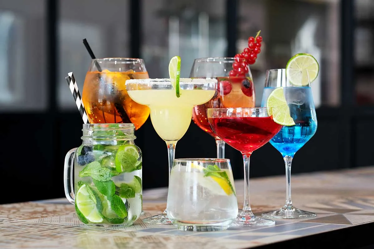 5 Receitas de Drinks para Surpreender seus Convidados 5 Receitas de Drinks para Surpreender seus Convidados