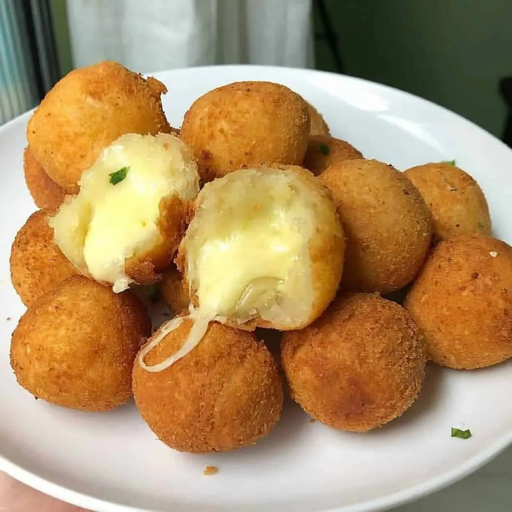 Bolinha de queijo