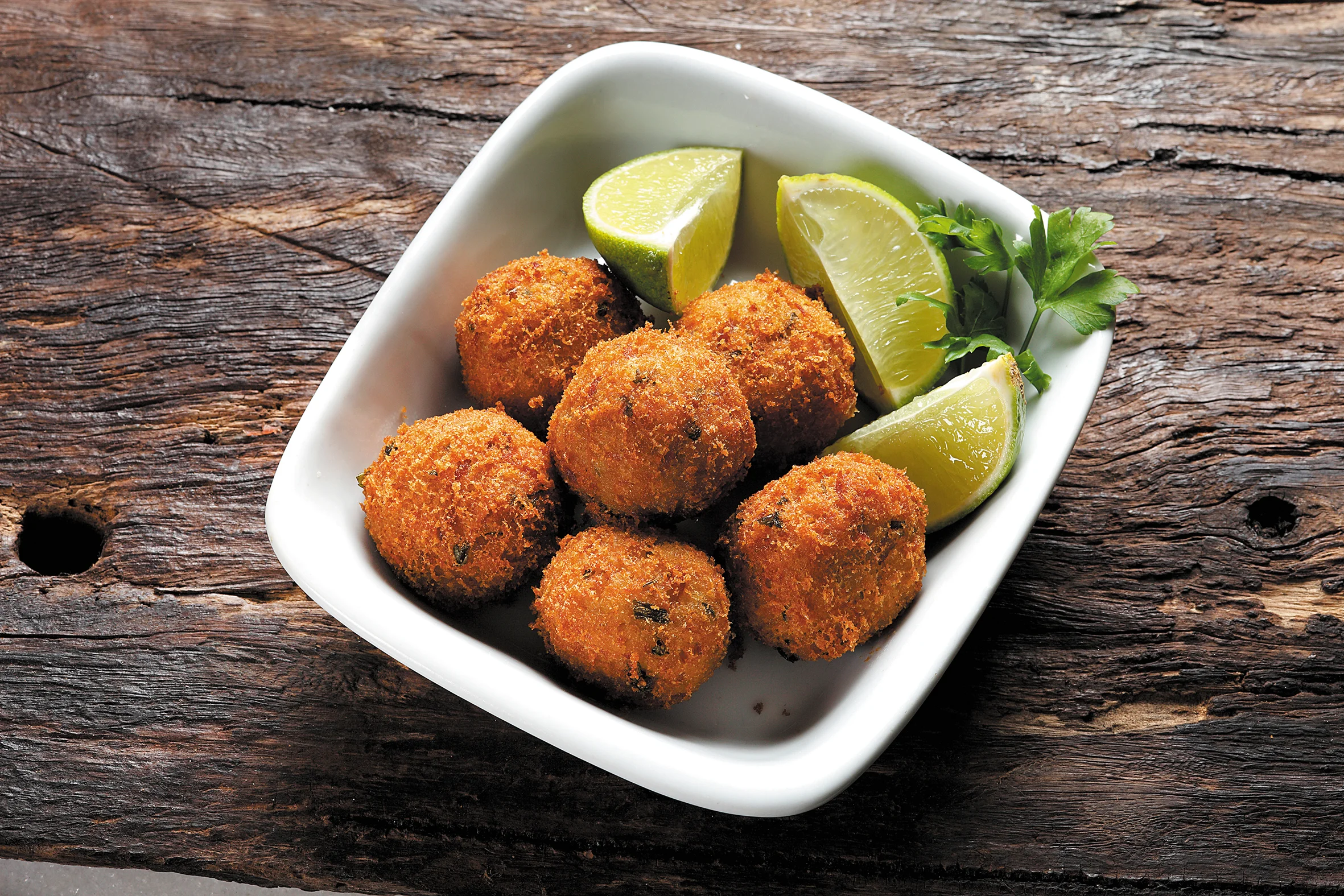 Bolinho de bacalhau Bolinho de bacalhau