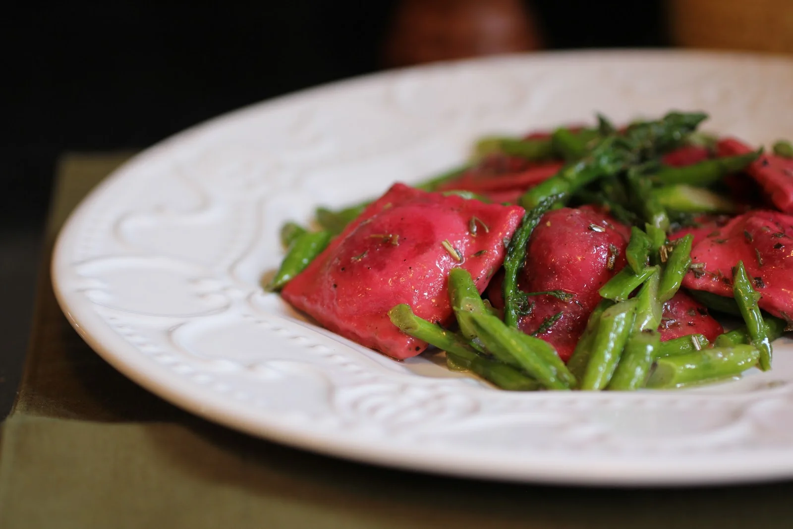 Ravioli de Beterraba com Molho de Nozes