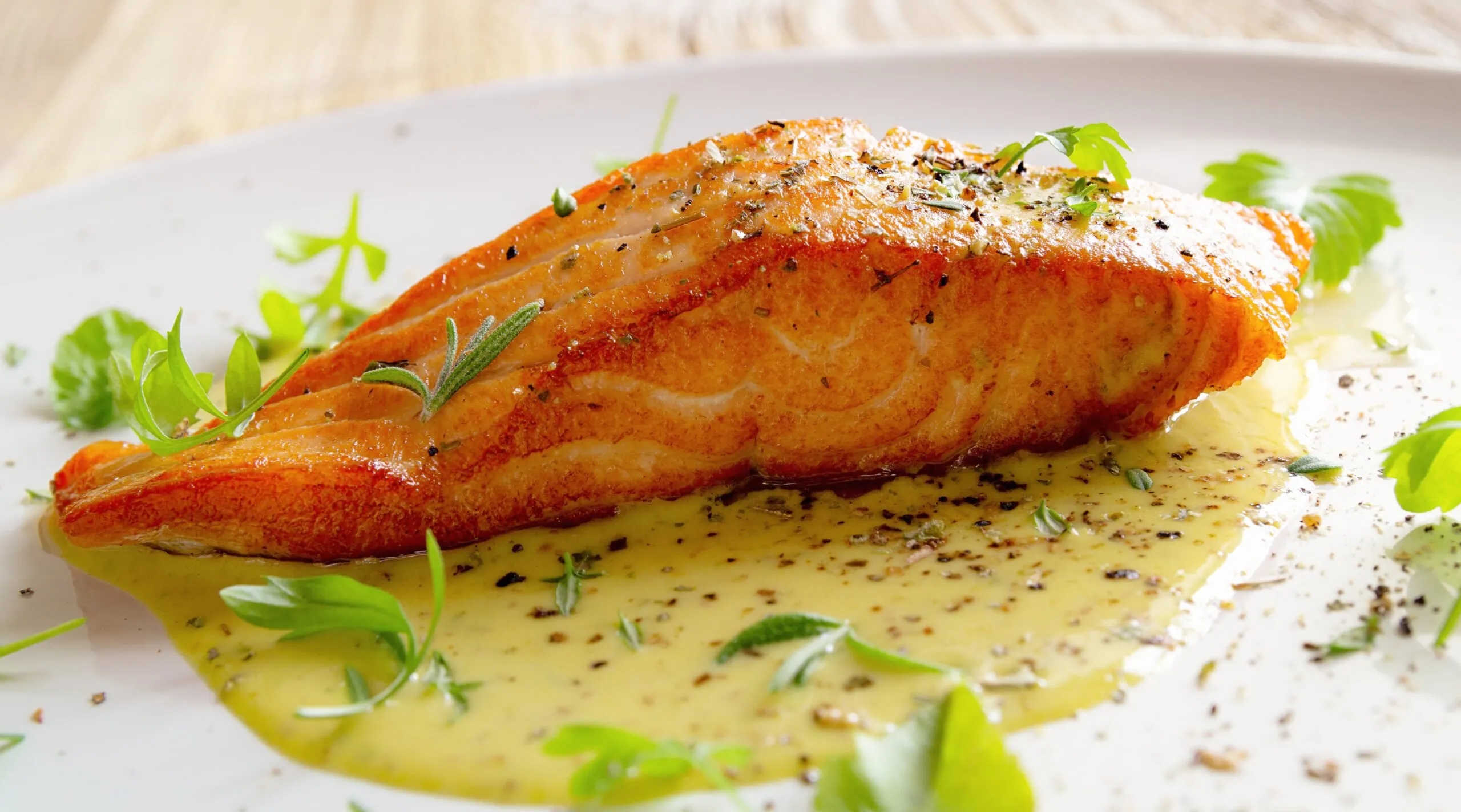 Salmão com molho de maracujá