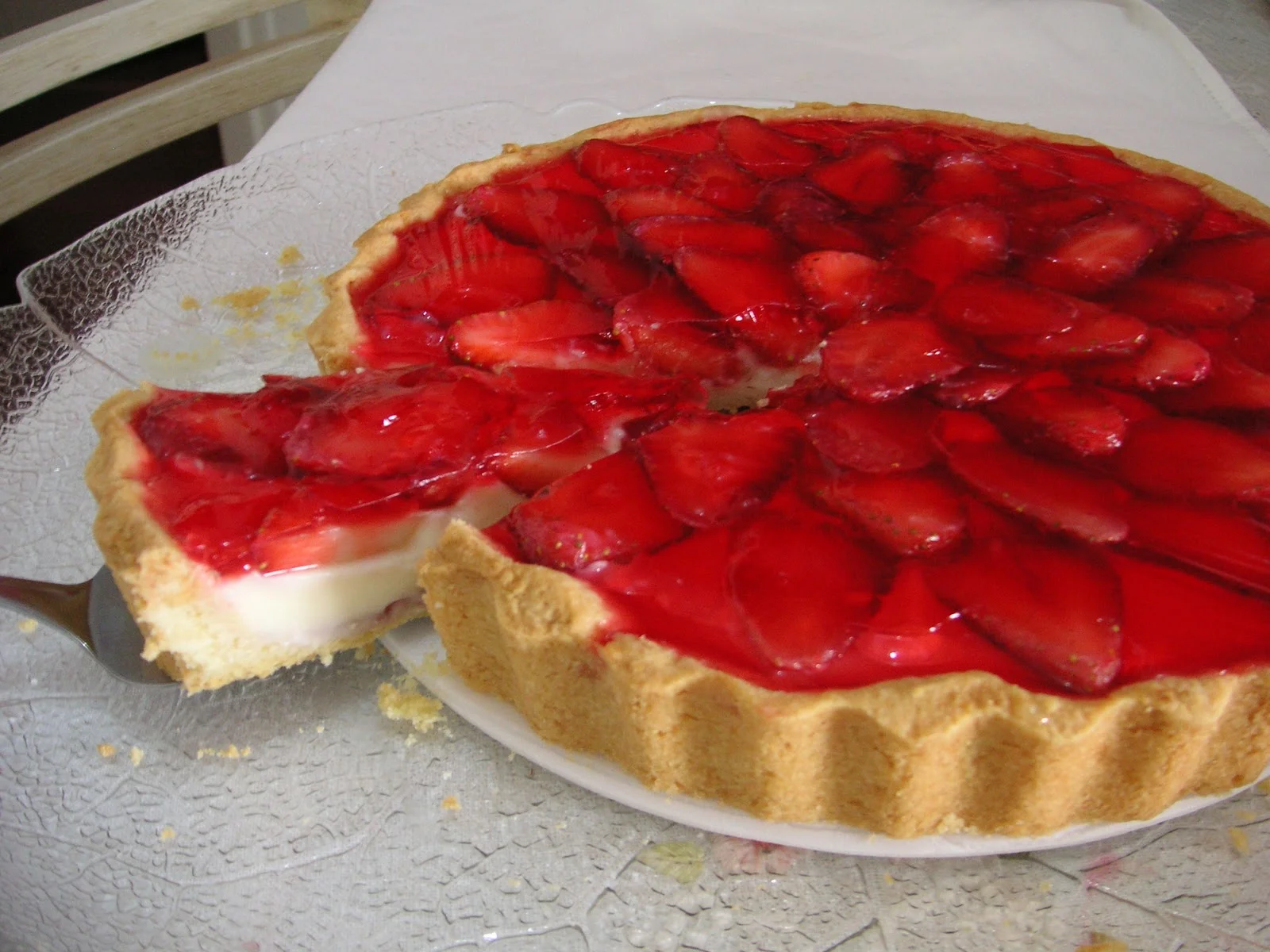 Torta de Morango com Creme de Confeiteiro Torta de Morango com Creme de Confeiteiro