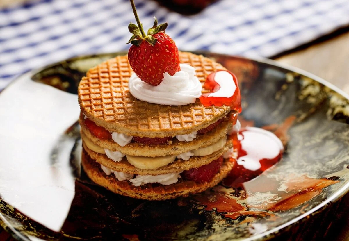 Waffles de Morango com Chantilly Waffles de Morango com Chantilly
