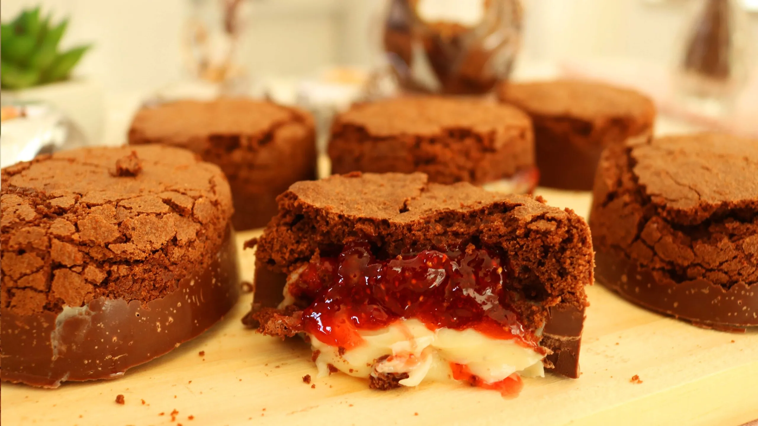 Bombom brownie de morango Bombom brownie de morango