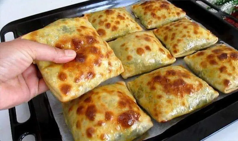 Folhadinhos de palmito Folhadinhos de palmito