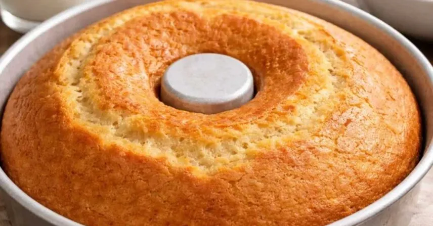 Bolo de banana de liquidificador em 10 minutos