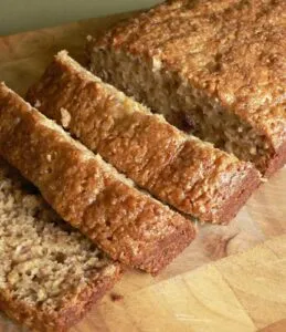 Bolo de banana proteico para ganho de massa muscular